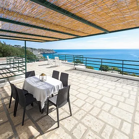 Residenza La Cicala Appartement Castro  Buitenkant foto
